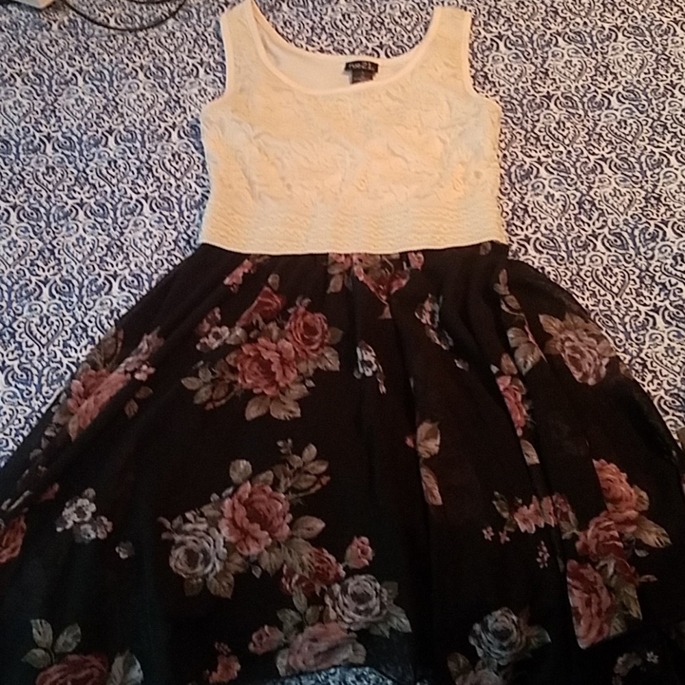 Rue 21 dress